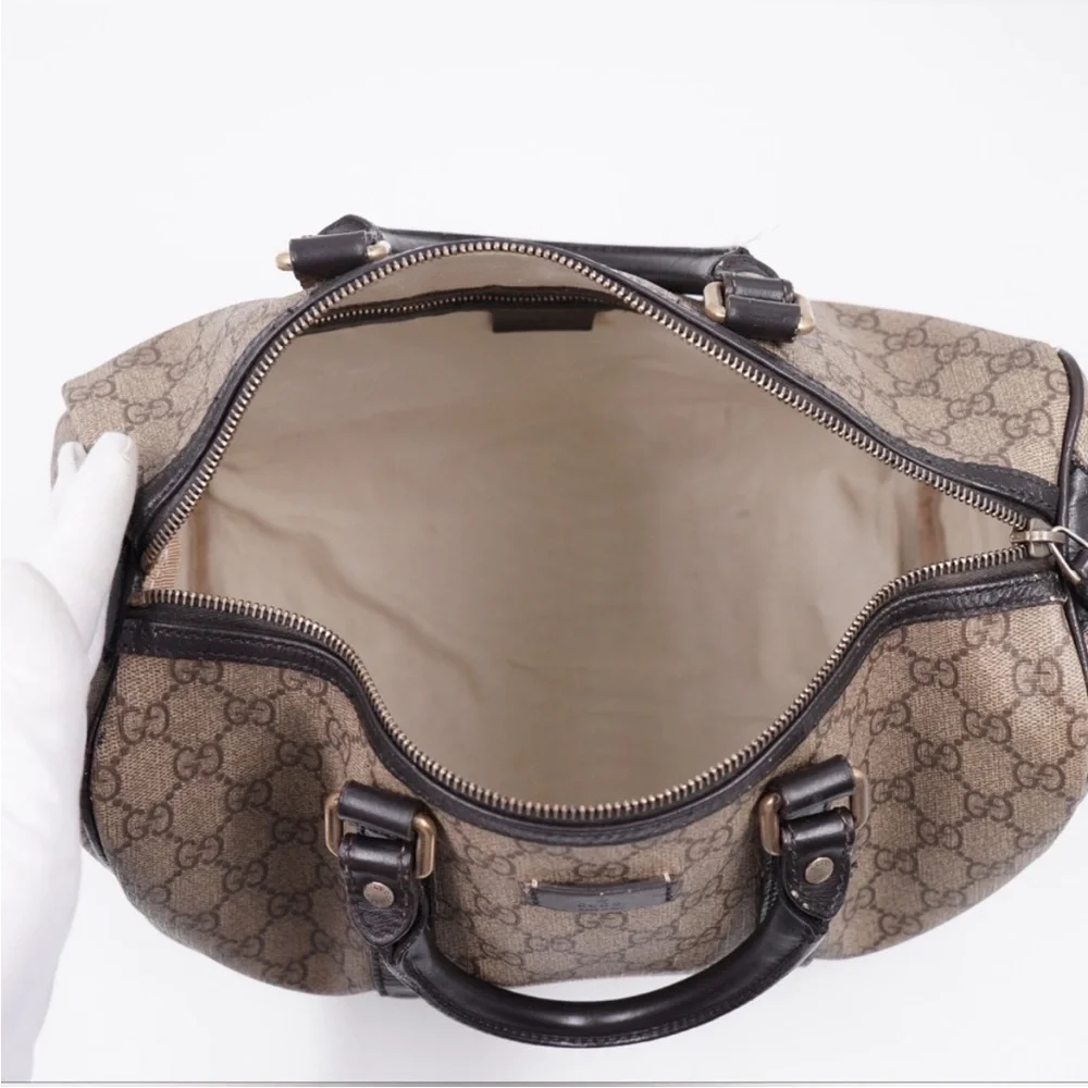 Gucci- Authentic 🍀 GG Joy Monogram Tan and Black Large Boston Bag - Picture 14 of 15